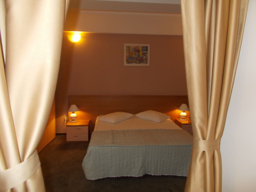Hotel Reghina Тимишоара Экстерьер фото
