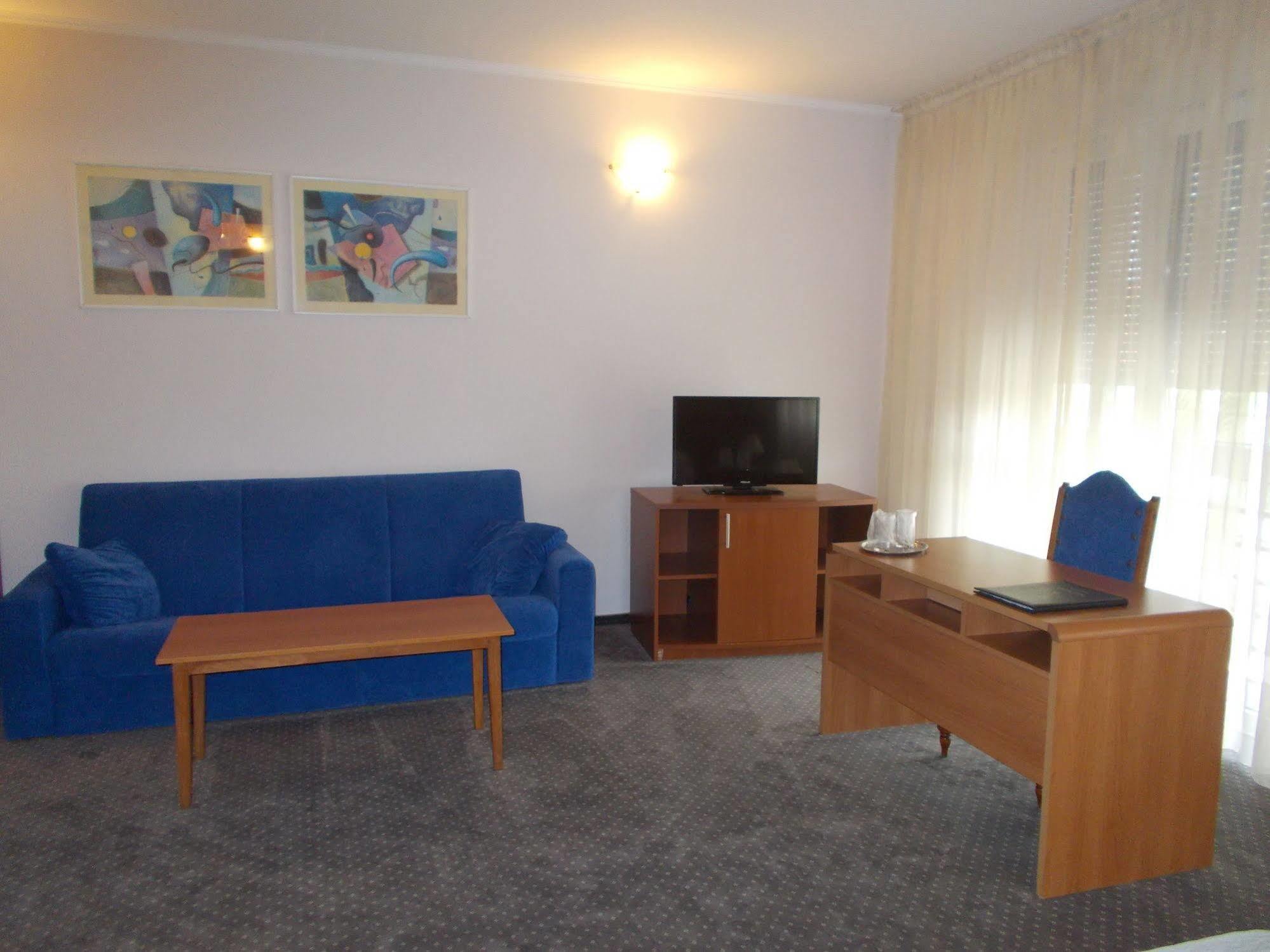 Hotel Reghina Тимишоара Экстерьер фото